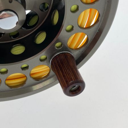  SHIMANO シマノ フライリール　フリーストーンLA9・10 02153