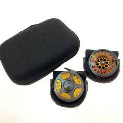 □□ SHIMANO シマノ フライリール　フリーストーンXT LA7・8 替えスプール付き 02250 Aランク