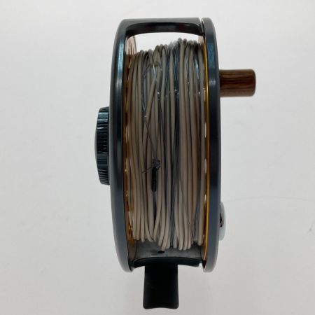  SHIMANO シマノ フライリール　フリーストーンXT LA7・8 替えスプール付き 02250