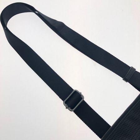  ARMANI JEANS 斜めがけバッグ ショルダーバッグ 932126 7P922 00020 ブラック