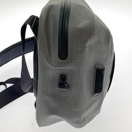  SIMS シムス 釣り用品　フィッシングバッグ