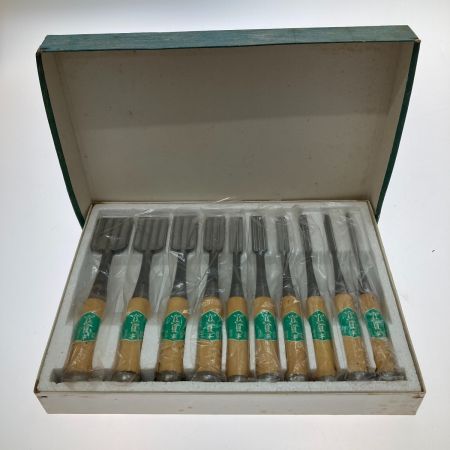   大工道具　のみ　本貞弘　10本セット