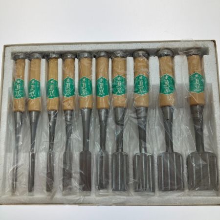   大工道具　のみ　本貞弘　10本セット