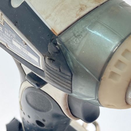  MAKITA マキタ 充電式インパクトドライバ　18Ｖ　3.0Ａｈ TD145DRFX ホワイト