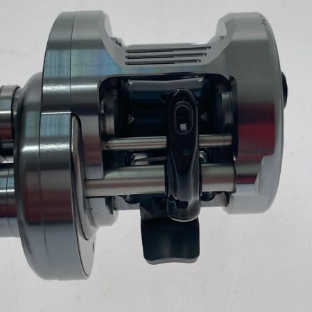  SHIMANO シマノ 20 カルカッタ コンクエスト DC 100(右) 04083
