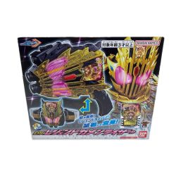 BANDAI 仮面ライダーガッチャード DX レジェンドカメンライザー Sランク