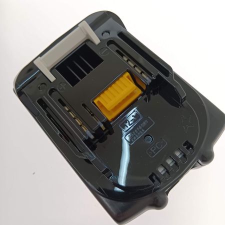  MAKITA マキタ バッテリー　18V　6.0Ah　⑧ BL1860B ブラック