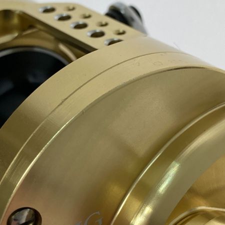  SHIMANO シマノ 15カルカッタコンクエスト 100HG RIGHT(右ハンドル) 03437