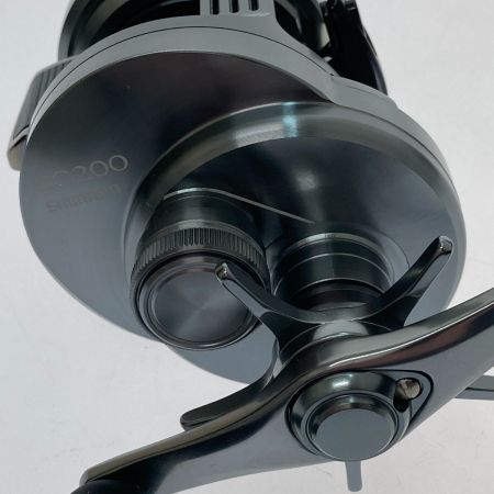 SHIMANO シマノ 19 カルカッタ コンクエスト DC 200 右 03978