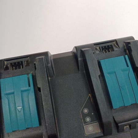  MAKITA マキタ 2口急速充電器 DC18RD ブラック 本体のみ