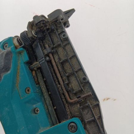  MAKITA マキタ 充電式ピンタッカ　18V PT353D