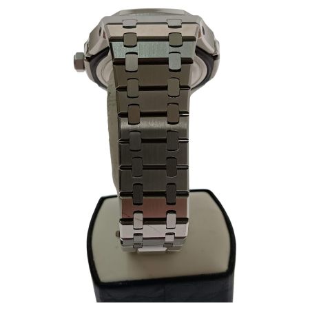  CASIO カシオ 腕時計　G-SHOCK GA-2100SKE シルバー