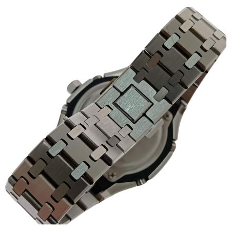  CASIO カシオ 腕時計　G-SHOCK GA-2100SKE シルバー