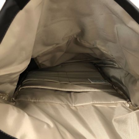  THE NORTH FACE ザノースフェイス バッグ リュック COMMUTER PACK ROLL TOP 20L NF0A52TT ブラック