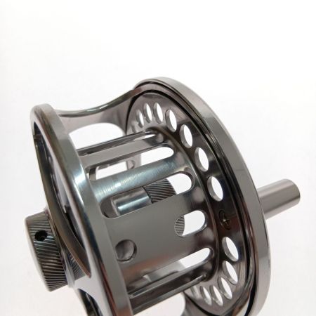  Loop フライリール　EVOTEC LW2010