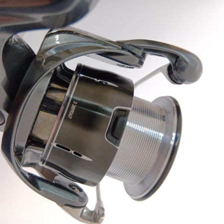  DAIWA ダイワ 24ルビアス PC LT3000-XH 00061219