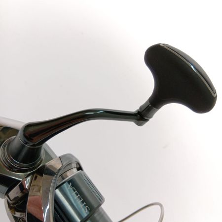  SHIMANO シマノ 22 ステラ C3000MHG 043917 本体のみ