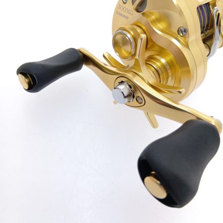  SHIMANO シマノ 23 カルカッタコンクエストMD 300XG 右ハンドル 045928
