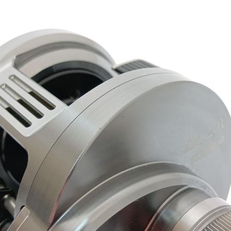  SHIMANO シマノ 19 カルカッタ コンクエスト DC 201 左 03979