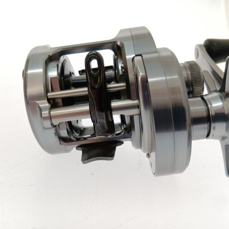  SHIMANO シマノ 19 カルカッタ コンクエスト DC 201 左 03979