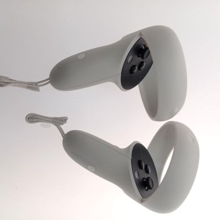  oculus QUEST2 VRヘッドセット　64GB