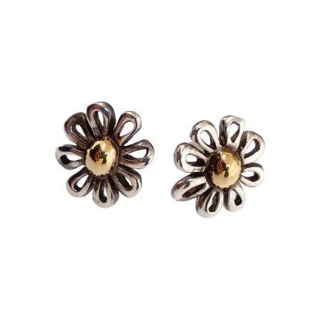  Tiffany & Co. ティファニー ピアス　デイジー