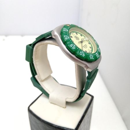  TAG HEUER タグホイヤー 腕時計　フォーミュラ1 プロフェッショナル200ｍ 372.513 グリーン