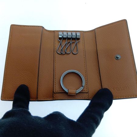  COACH コーチ F63645 ブラウン