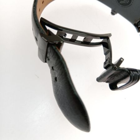  EMPORIO ARMANI エンポリオアルマーニ 腕時計　スクエア　クォーツ AR-2060 ブラック