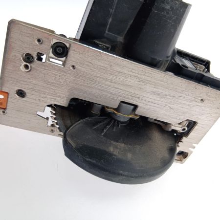  MAKITA マキタ 165mm充電式マルノコ40Ｖ HS001G 本体のみ