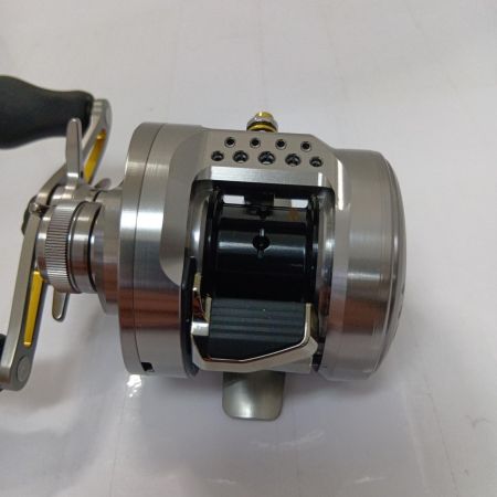  SHIMANO シマノ 23 カルカッタコンクエスト BFS HG 左ハンドル 045690