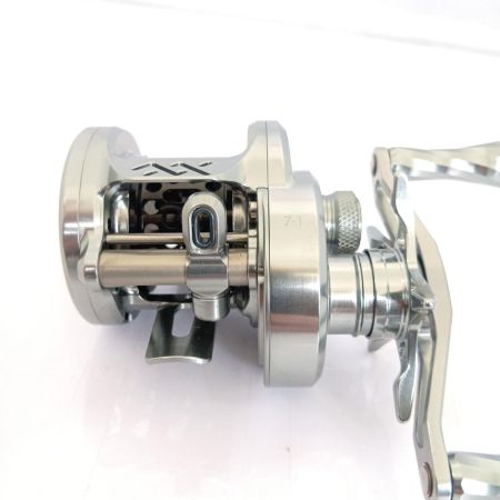  loongze　ローンズ ベイトリール　エアライトBF B101 AIR HG