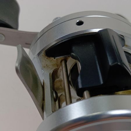  SHIMANO シマノ 12カルカッタ 101（左ハンドル） 02832