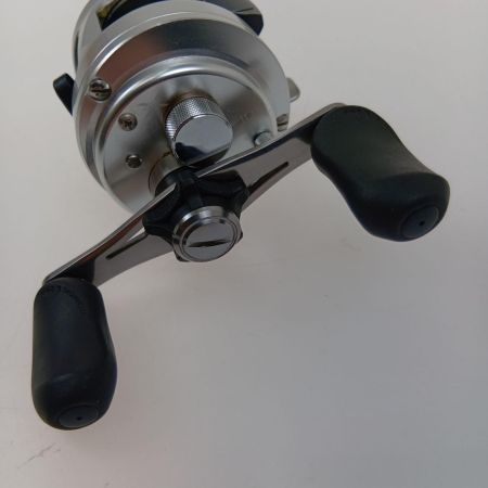  SHIMANO シマノ 12カルカッタ 101（左ハンドル） 02832
