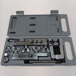 □□ ESCO 1/8"-3/4" フレアーセージングツール EA212A Bランク