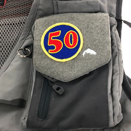 SIMMS 釣り服飾 フィッシングベスト SIZE L RE 38,497 グレー