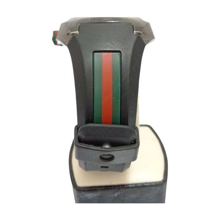  GUCCI グッチ 腕時計　SYNC シンク シェリー ラバー　クオーツ 137.1 ブラック x シルバー