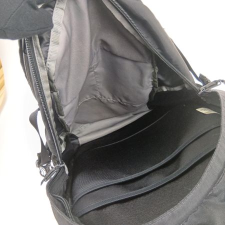  THE NORTH FACE ザノースフェイス バックパック デイパック リュック　ホットショット 27Ｌ NM72202 ブラック