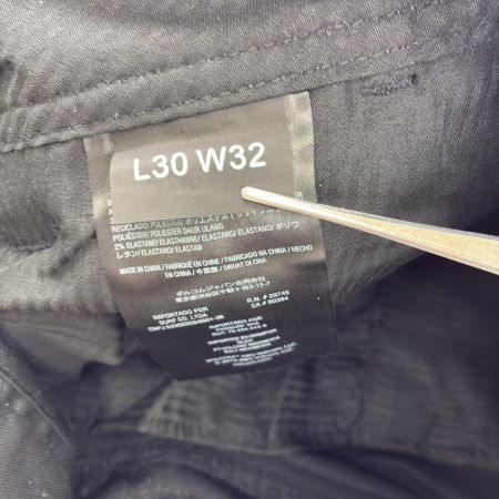  VOLCOM ボルコム パンツ チノパン SIZE 32  ブラック