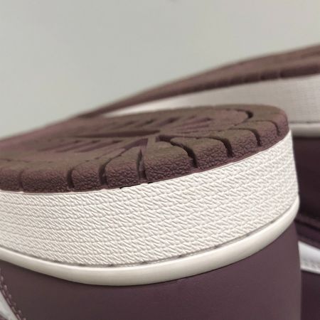  NIKE ナイキ スニーカー ハイカットスニーカー AIR JORDAN 1 RETRO HIGH OG ナイキ エア ジョーダン 1 レトロ ハイ OG SIZE 27.5cm DZ5485-105