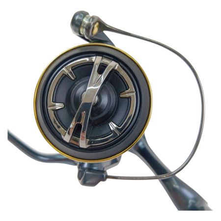  SHIMANO シマノ スピニングリール　17ツインパワー XD 4000XG 03747