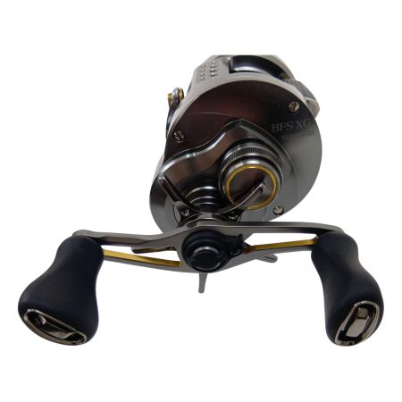  SHIMANO シマノ ベイトリール　23 カルカッタコンクエスト BFS XG 左ハンドル 045713