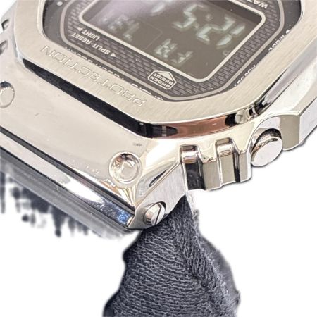  CASIO カシオ 腕時計　G-SHOCK  GMW-B5000-1JF シルバー
