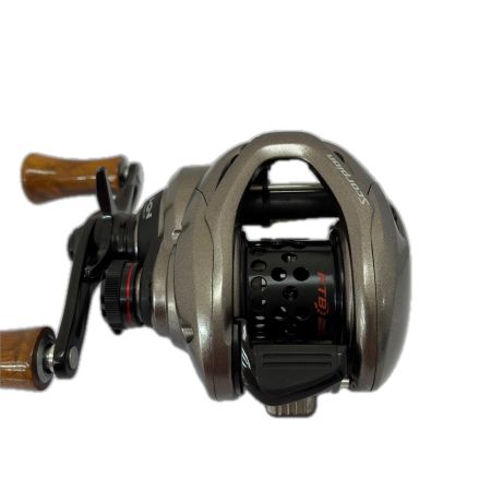  SHIMANO シマノ リール　スコーピオン BFS XG 左ハンドル 03758