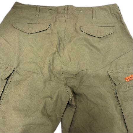  UNIVERSAL OVERALL パンツ カーゴパンツ SIZE L 古着 U2611660 オリーブ