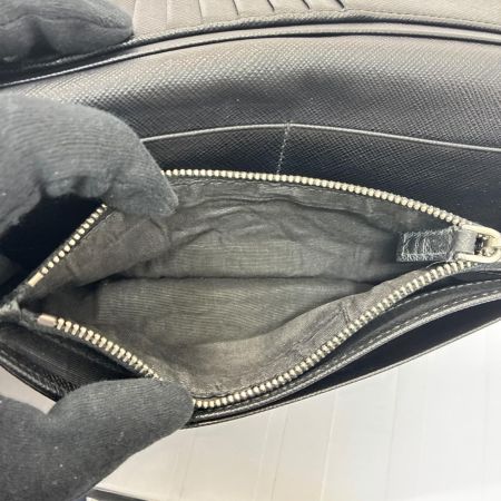 PRADA プラダ 長財布　二つ折り財布 ブラック