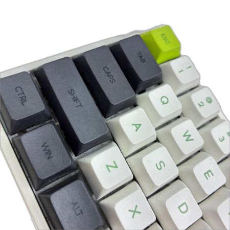  EPOMAKER 60% メカニカルキーボード パンダデザイン SK61