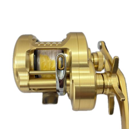  SHIMANO シマノ リール　カルカッタコンクエストMD301XGLH 045942