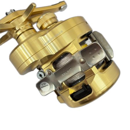  SHIMANO シマノ リール　カルカッタコンクエストMD301XGLH 045942
