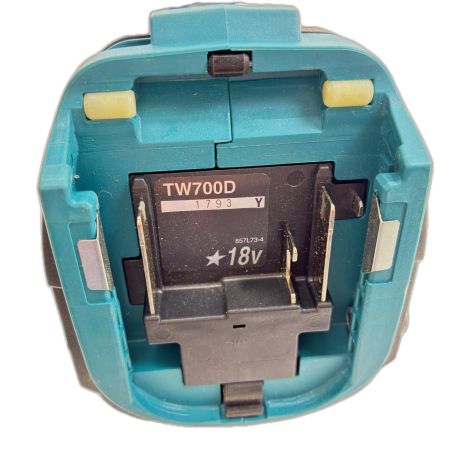  MAKITA マキタ 充電式インパクトレンチ18V TW700D 本体のみ